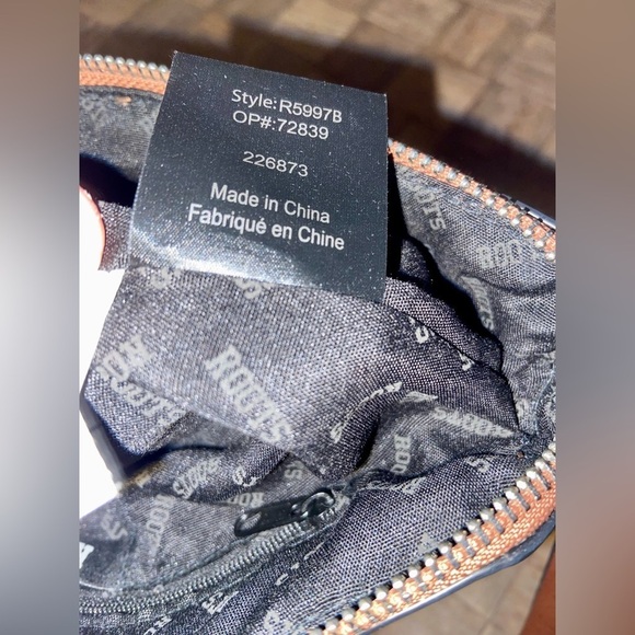 Women’s ROOTS cognac brown thin strap shoulder Bag - Picture 7 of 15